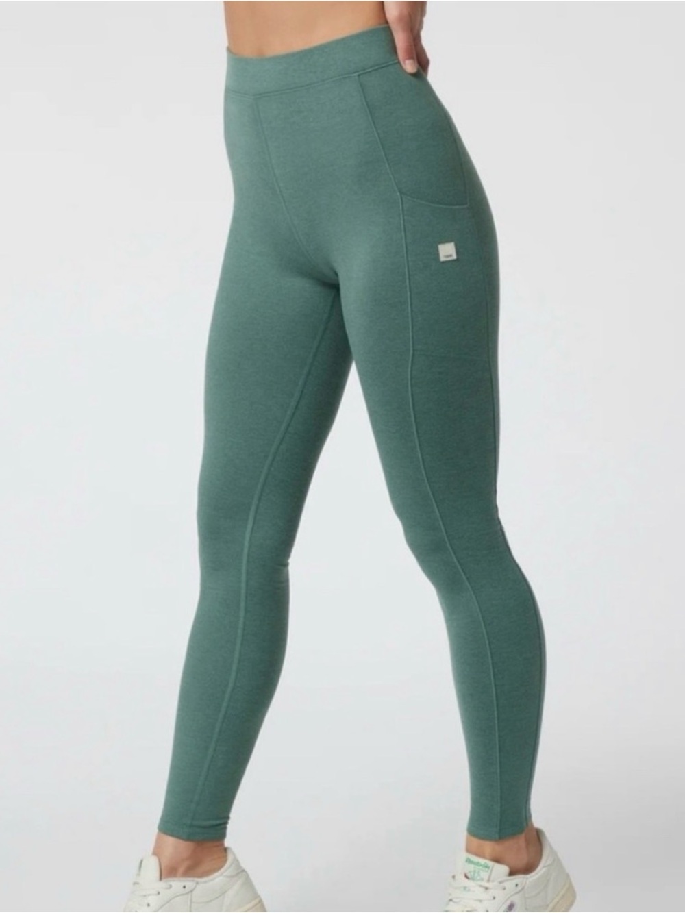 Vuori Granite Pocket Legging | DreamKnit | Sea Pine Heather Green | Medium